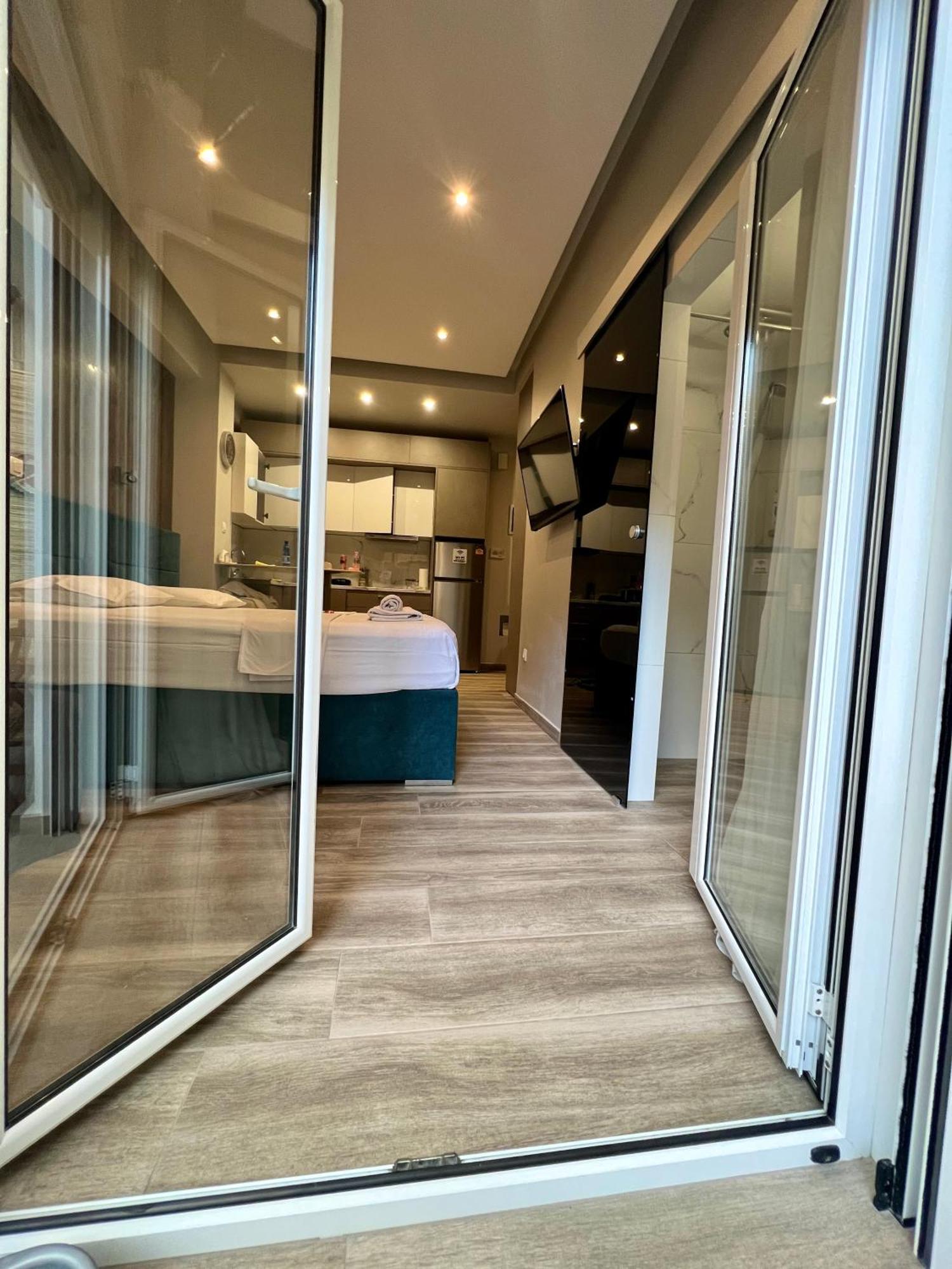 Emerald Lux Apartment Atina Dış mekan fotoğraf